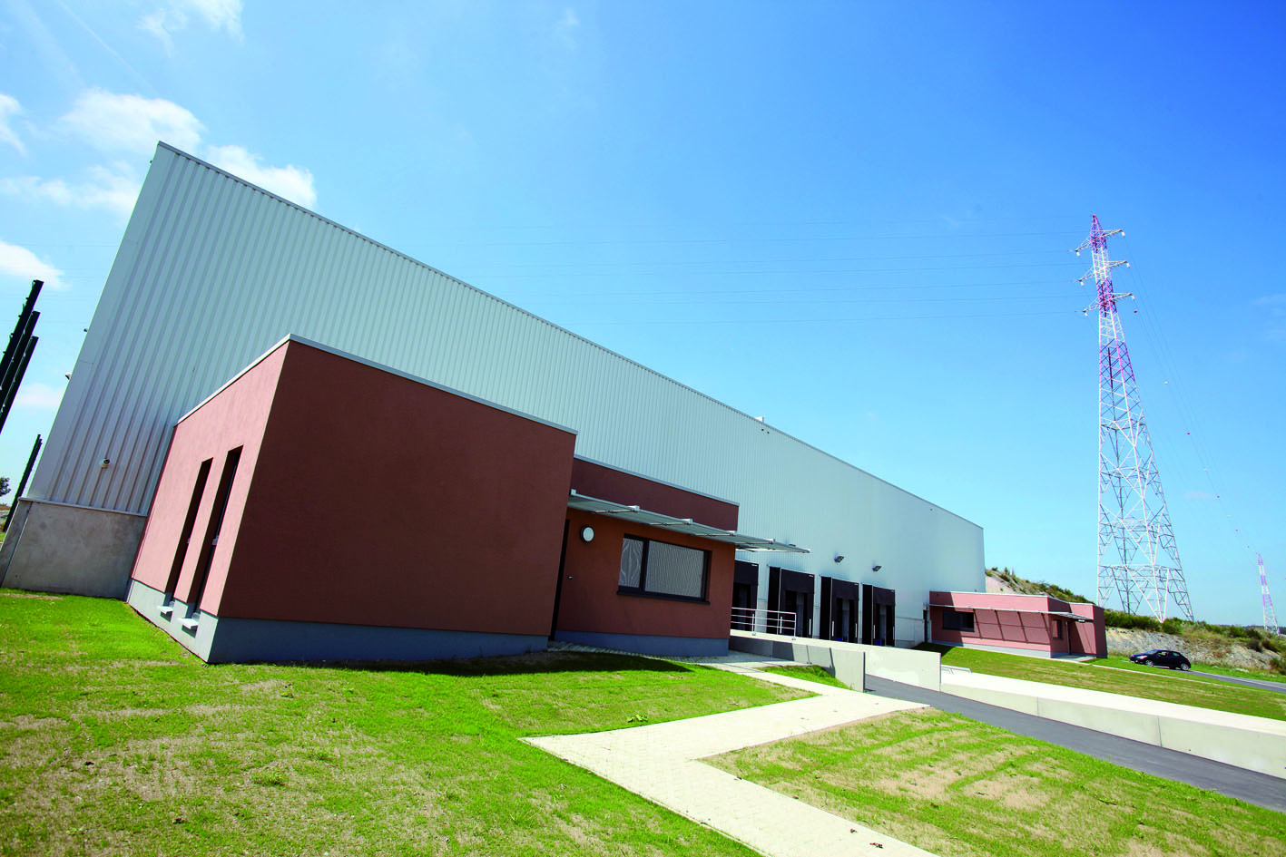 Halls logistiques sur le parc d'activités d'Ardenne Logistics